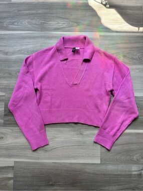 H&M Bright Pink Cropped V-Neck Collared Sweater